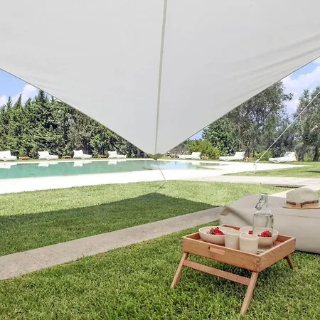 Villa Masseria Ceratonia By Raro *