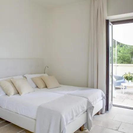 Villa Masseria Ceratonia By Raro *